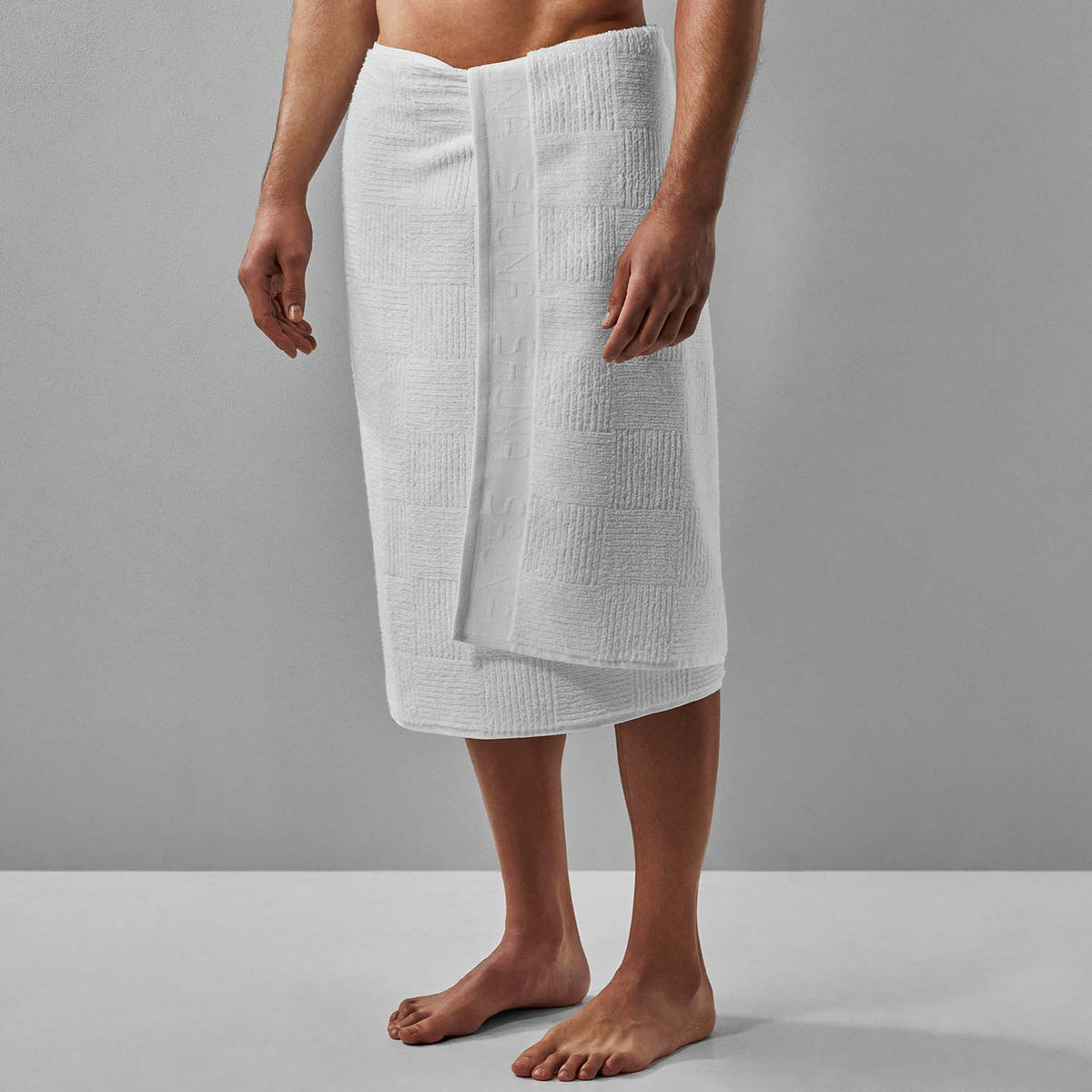 What to Wear in a Sauna