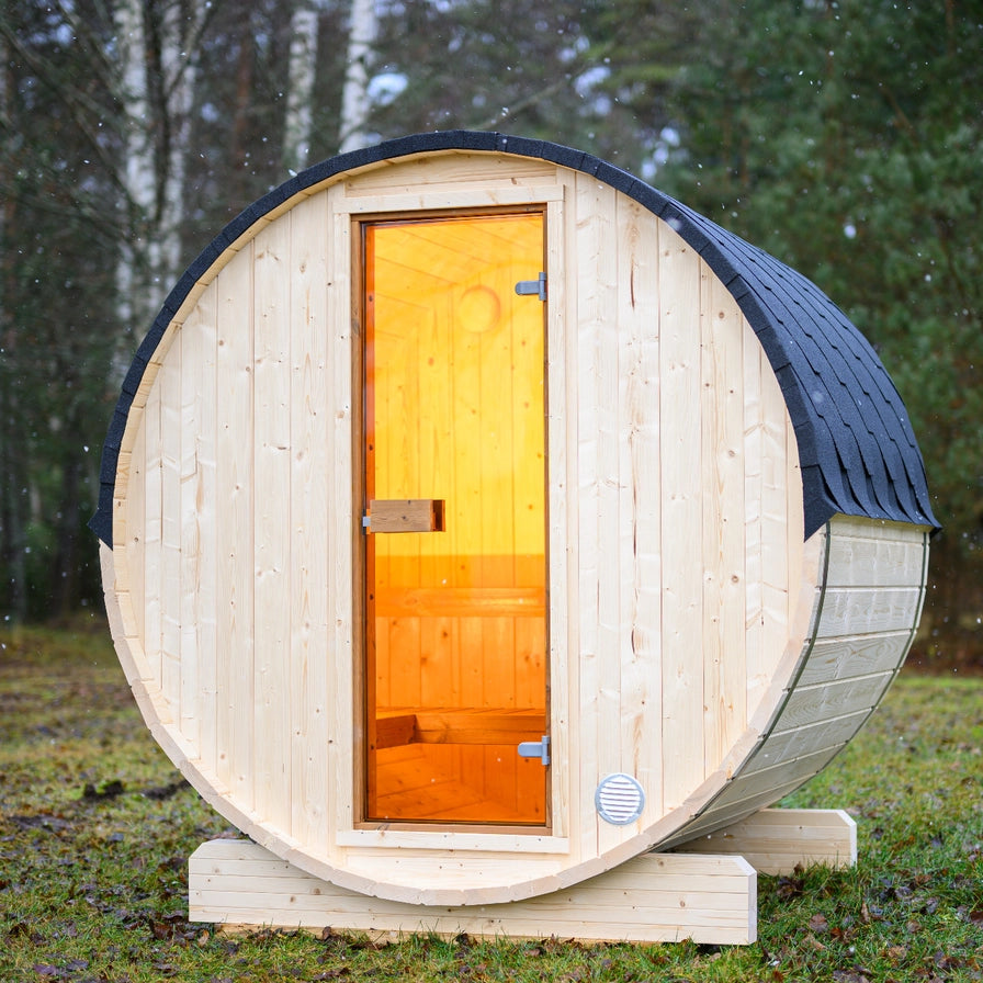 Barrel sauna, first snowfall